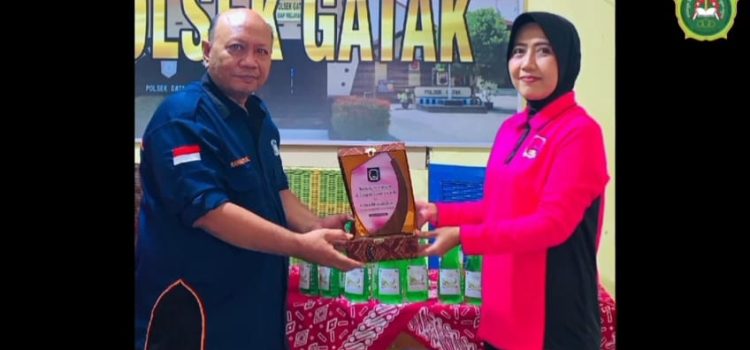 Pengabdian Kepada Masyarakat – Pelatihan Pembuatan Sabun Cuci Piring bersama Bhayangkari Ranting Gatak Sukoharjo Pengabdian Kepada Masyarakat – Pelatihan Pembuatan Sabun Cuci Piring bersama Bhayangkari Ranting Gatak Sukoharjo